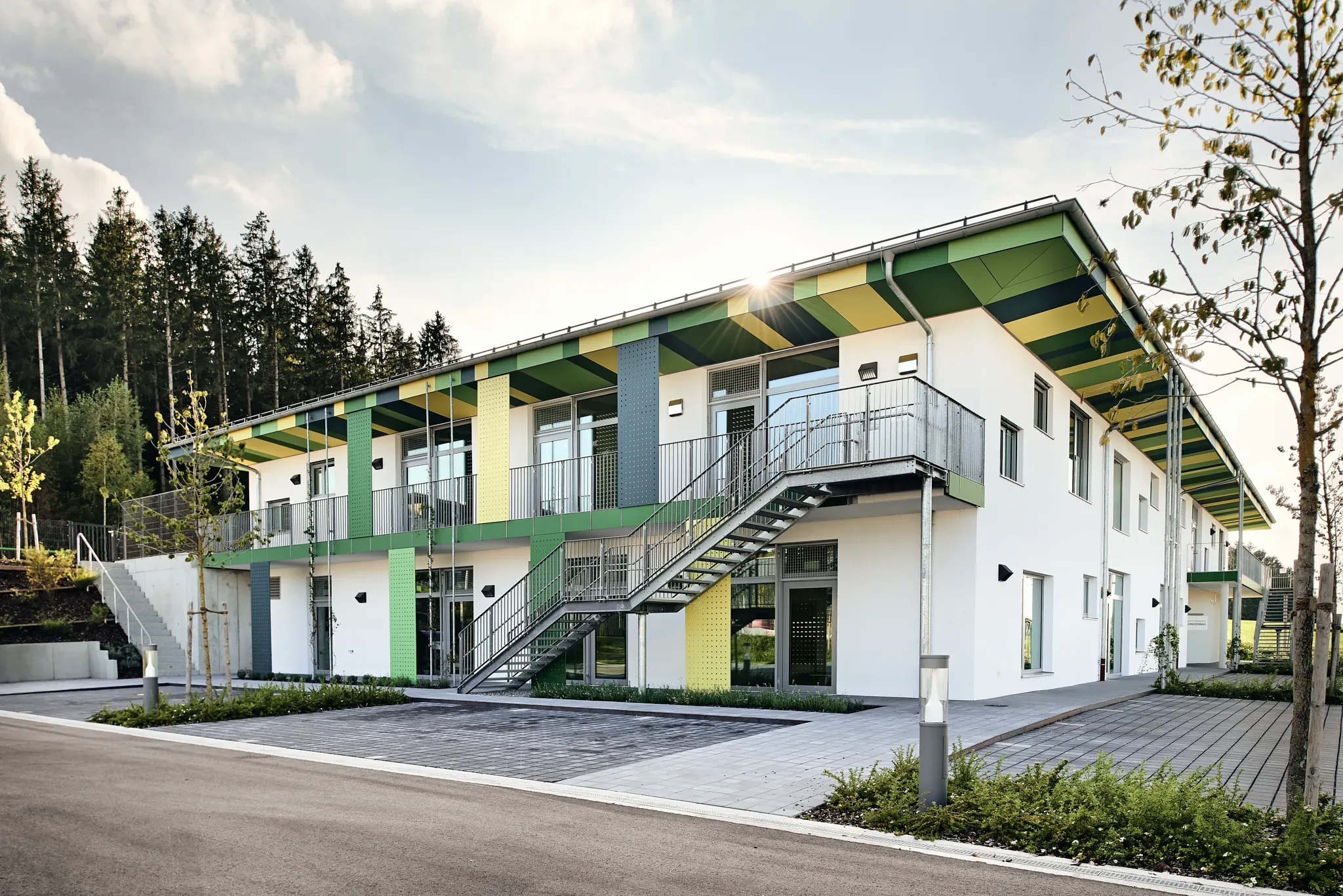Kita Parkplatzseite1