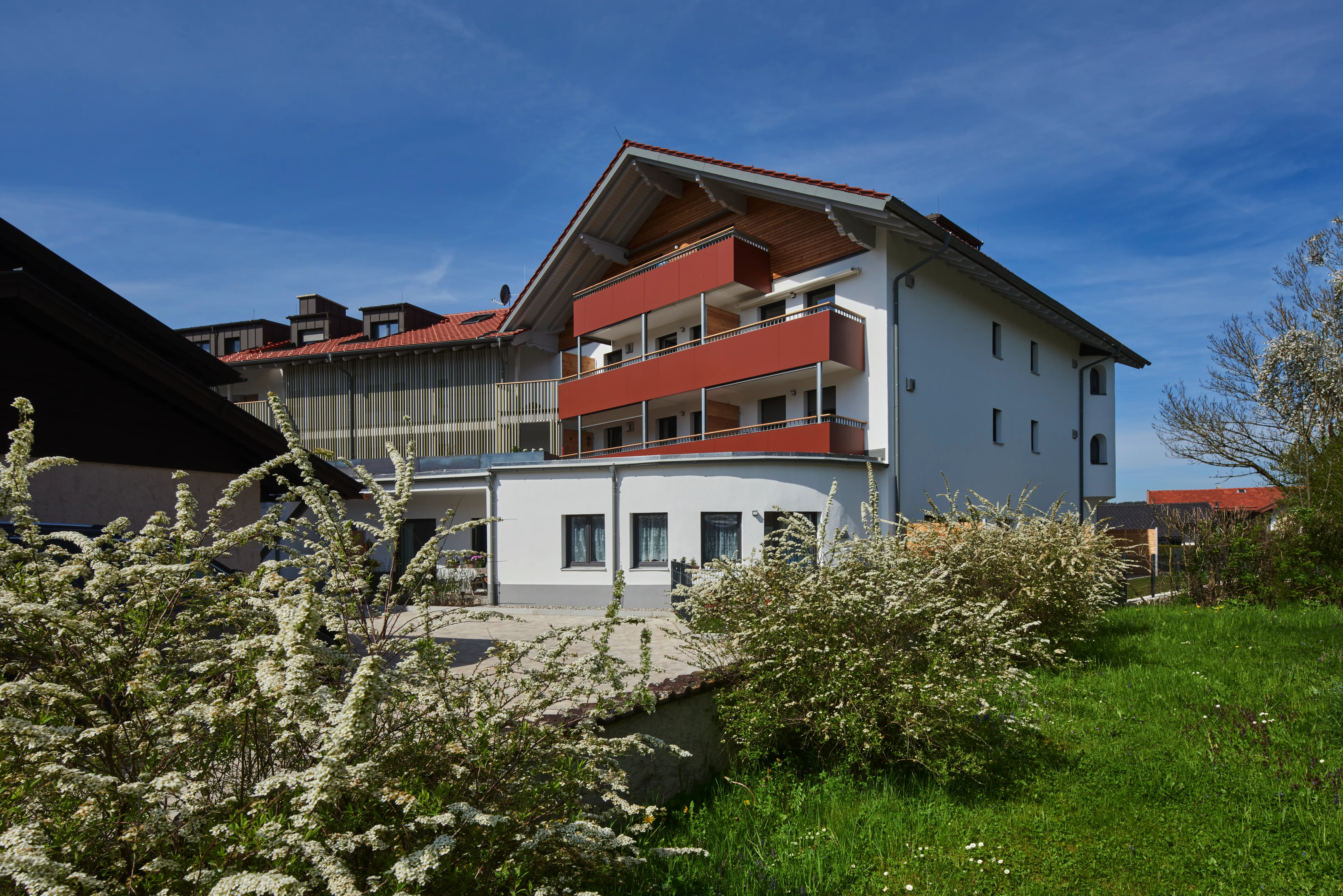 Nord-Ostansicht mit Laubengang
