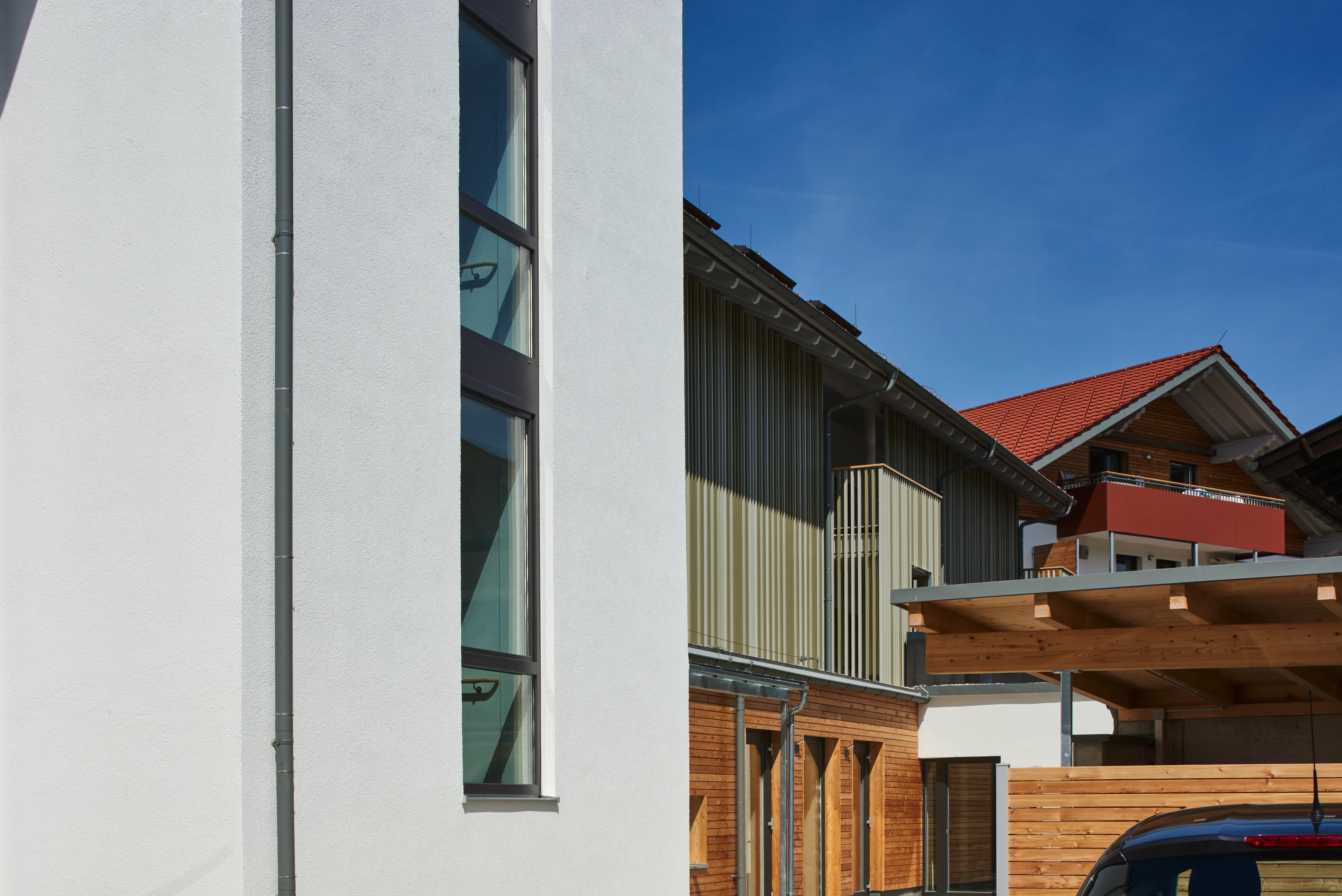 Ostansicht mit Laubengang